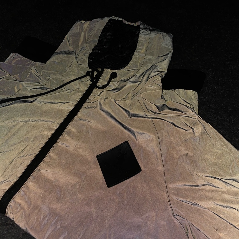 Dutch bro’s reflective rain/wind breaker💙